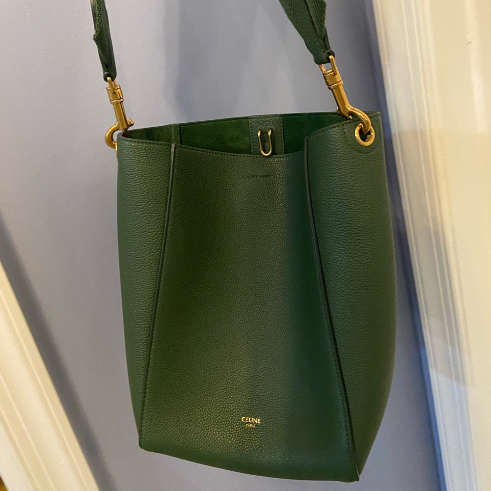 SANGLE SMALL BUCKET BAG IN SOFT GRAINED CALFSKIN